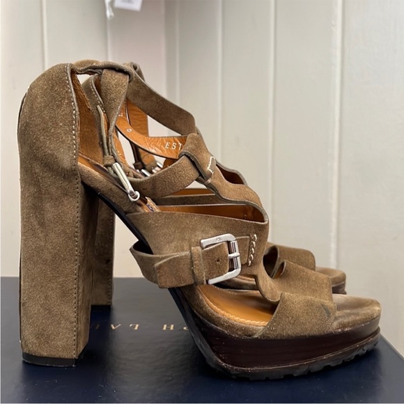 Ralph Lauren Collection Diandra Suede Heels - Picture 13 of 15